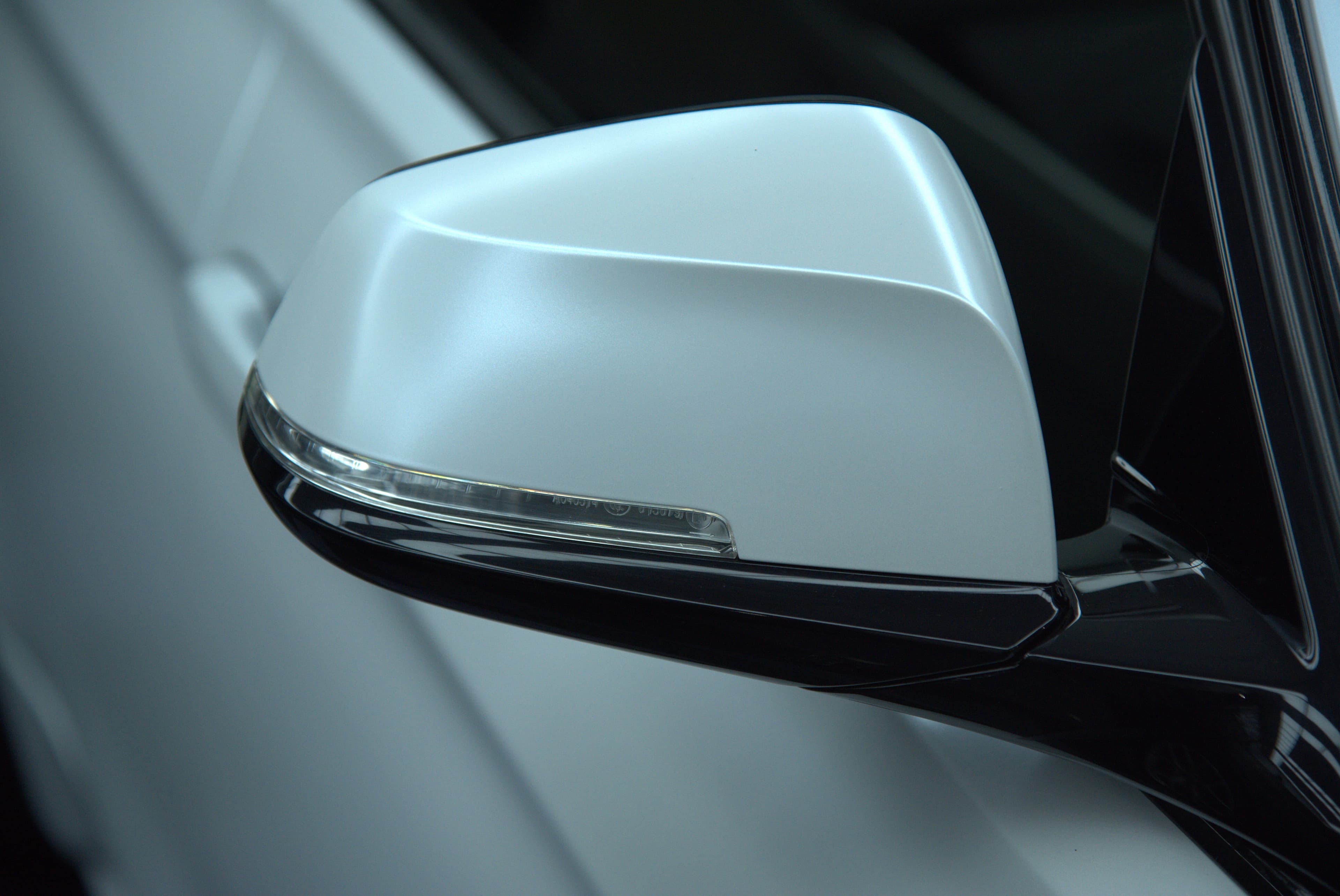 BMW 3 Series 全車消光白 - 14