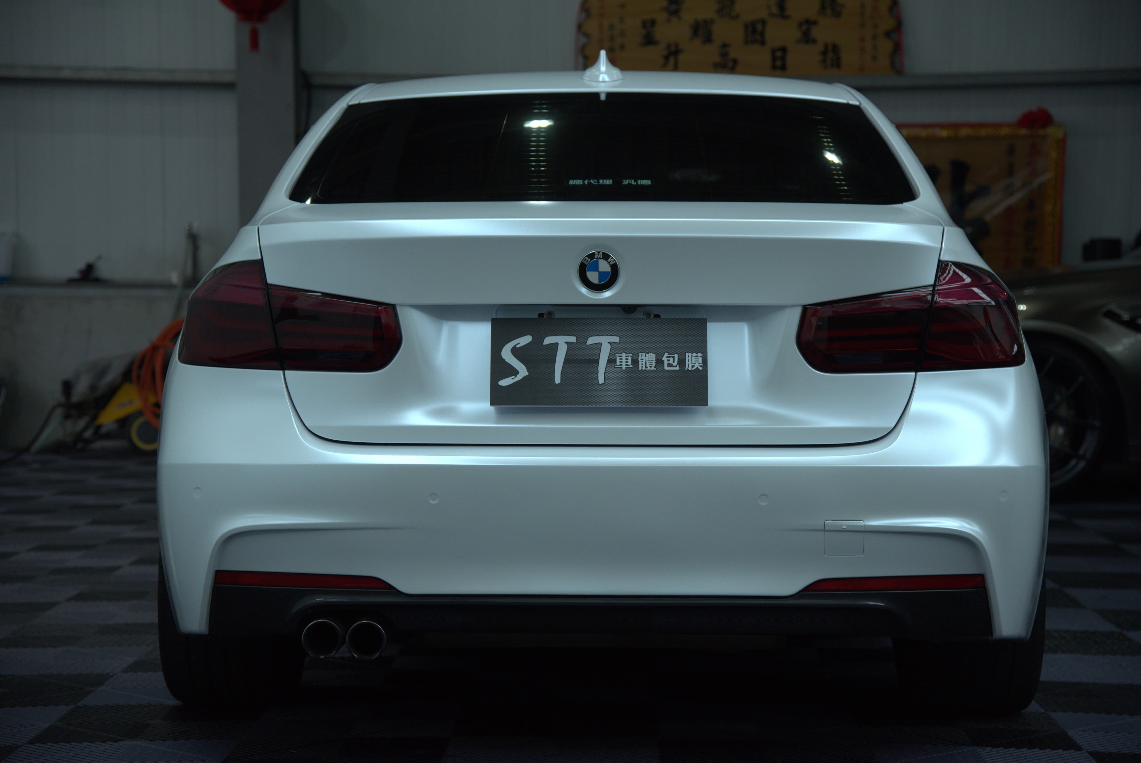 BMW 3 Series 全車消光白 - 37