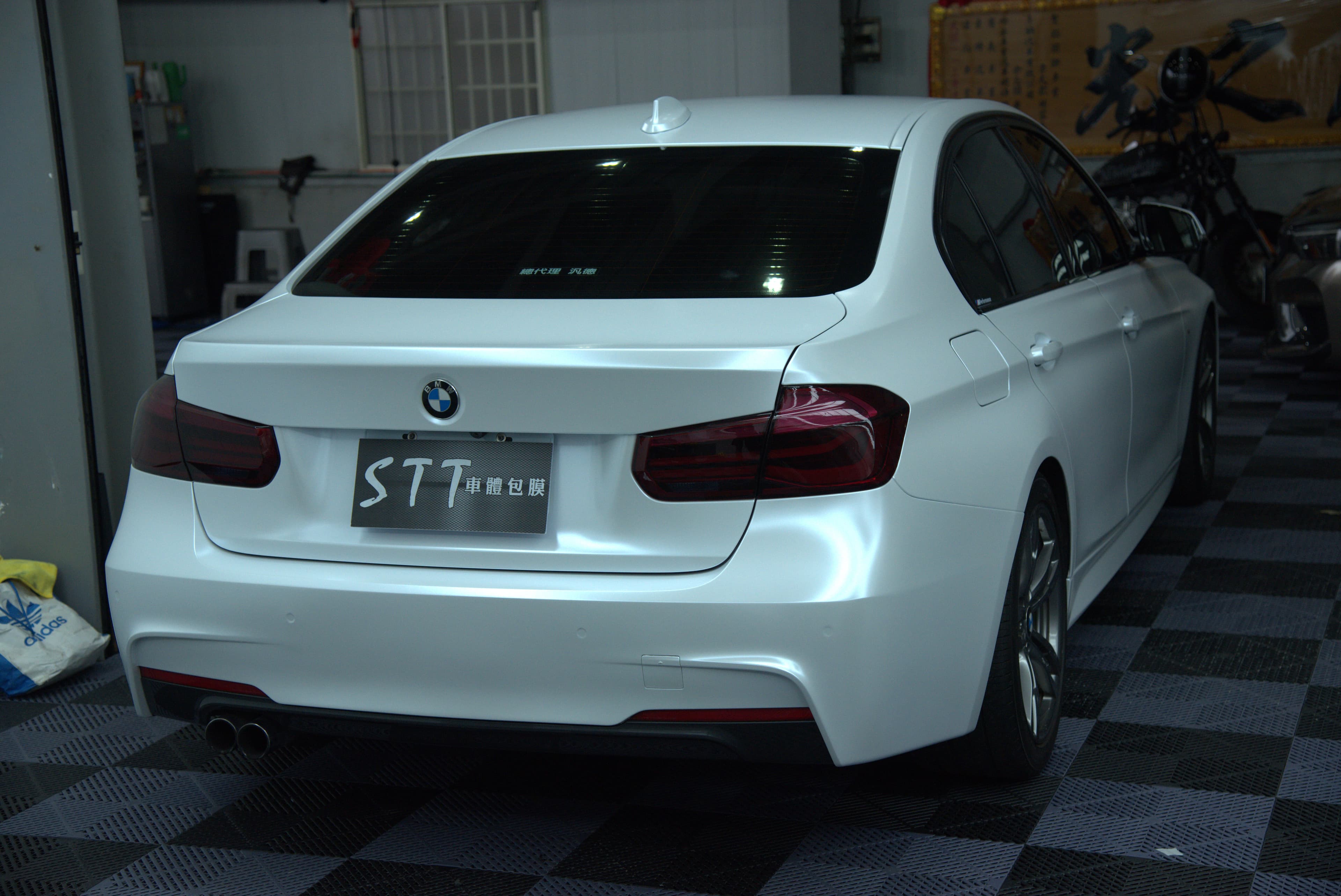 BMW 3 Series 全車消光白 - 42