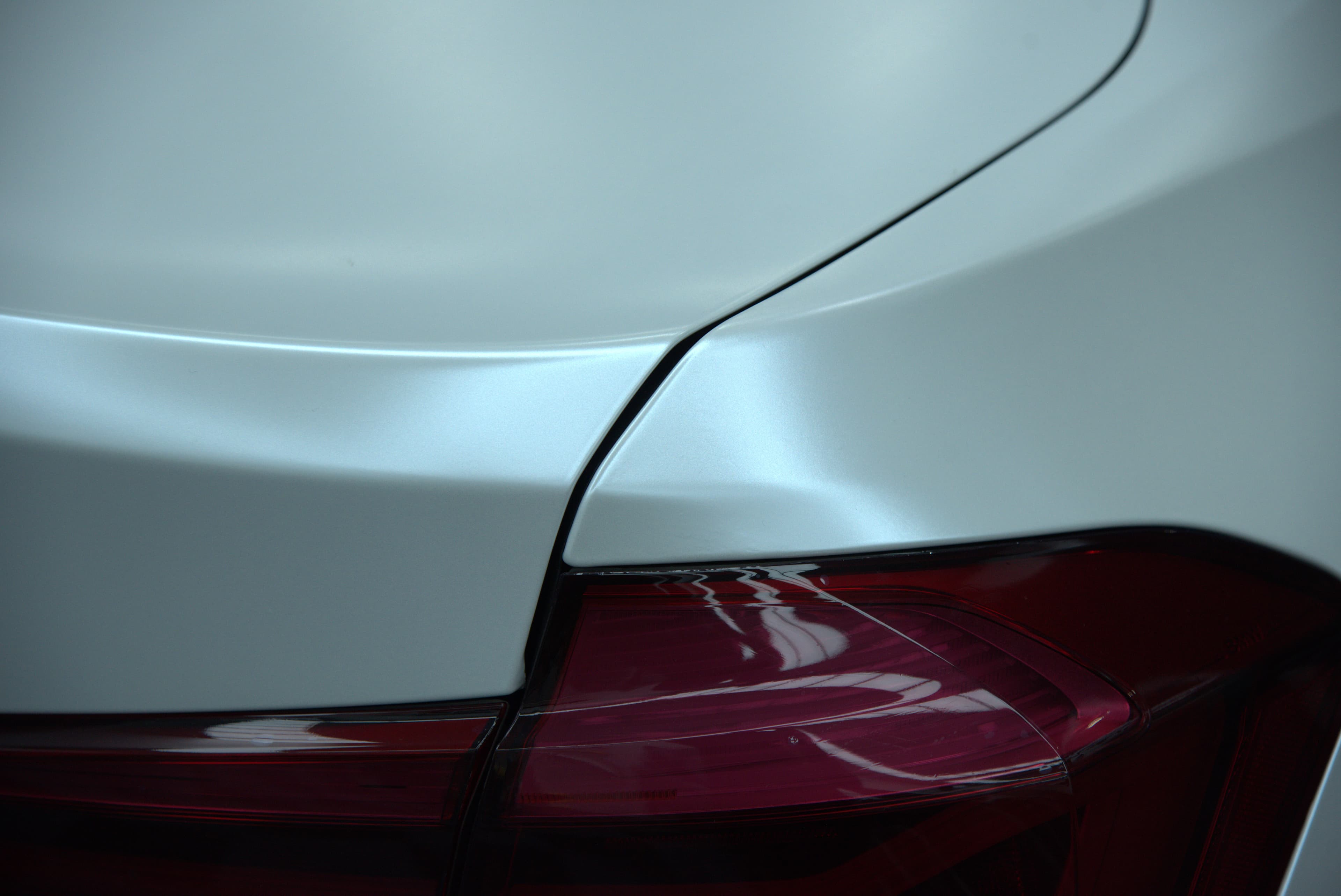 BMW 3 Series 全車消光白 - 48