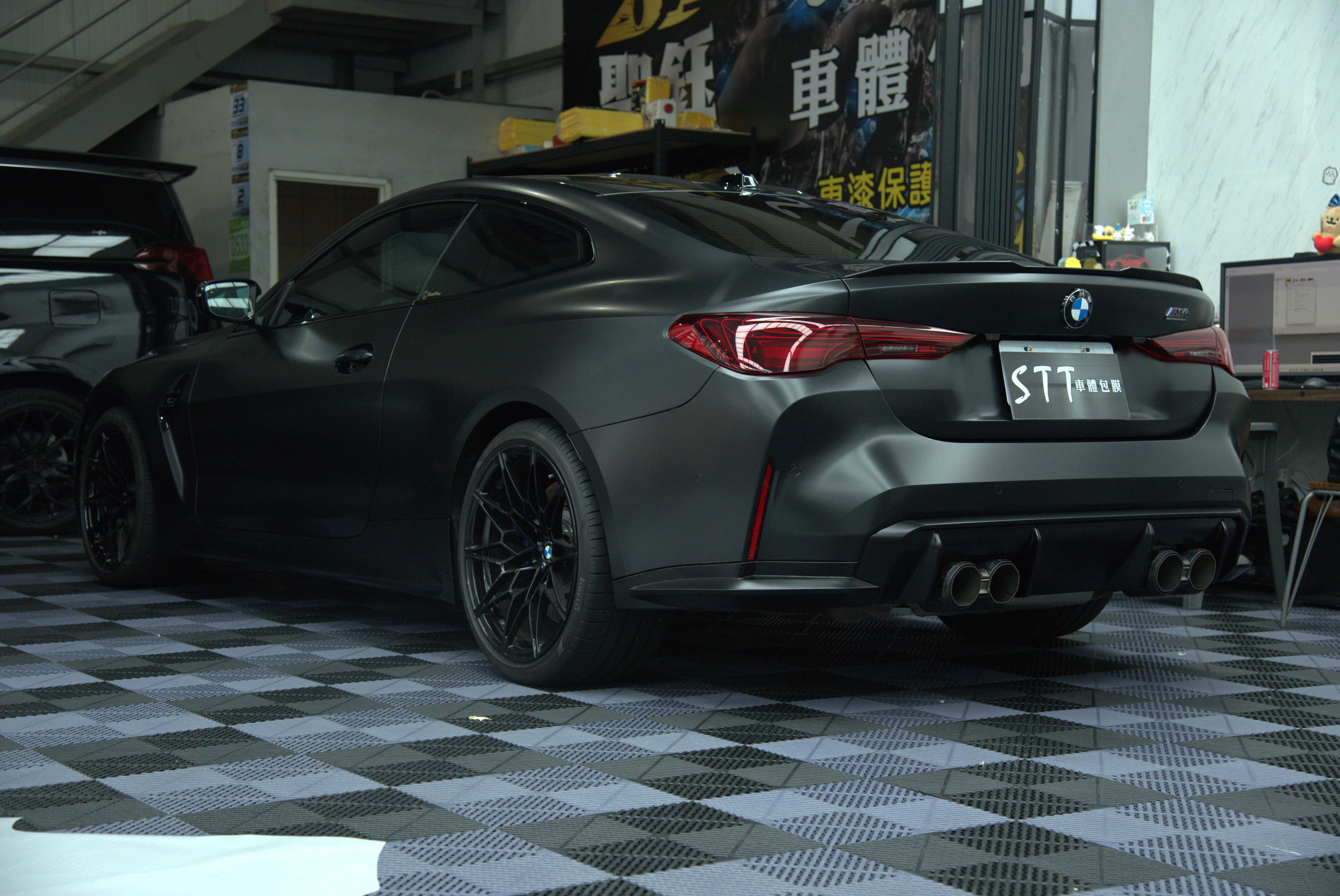 BMW M4 全車消光黑 - 38