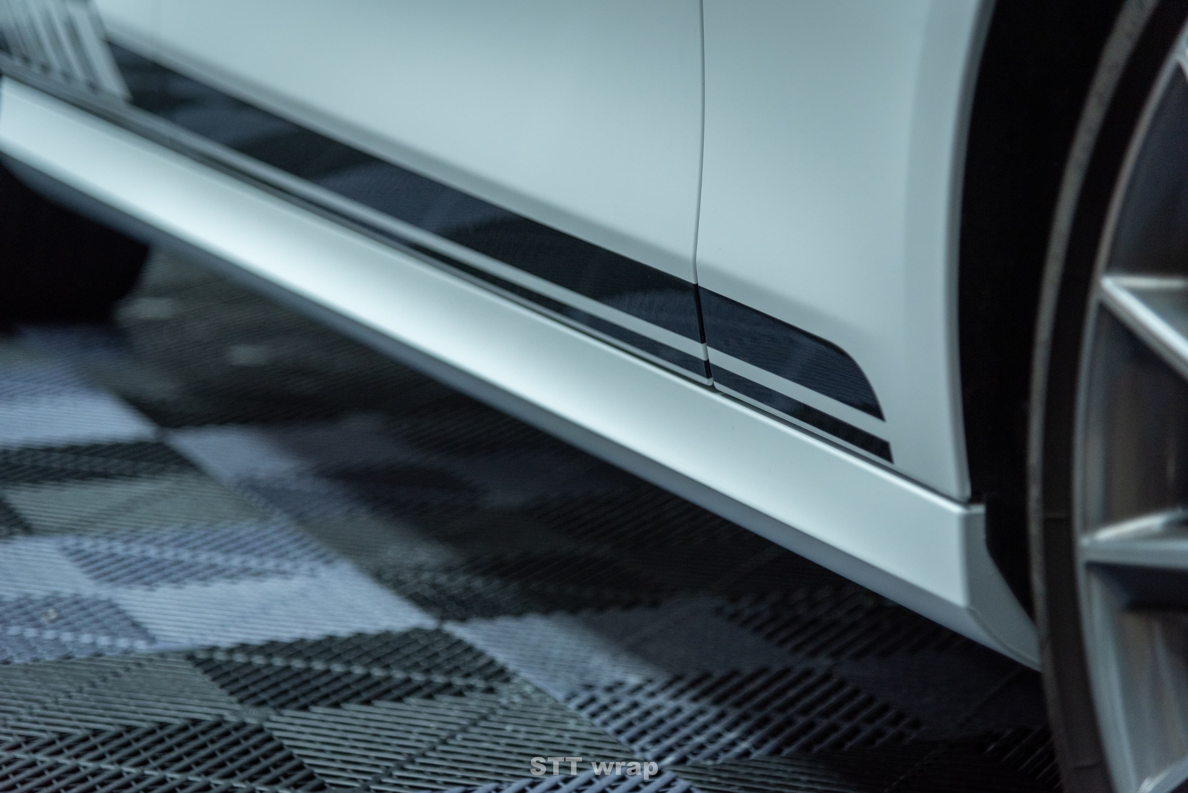 Benz E Class 全車消光白 - 24