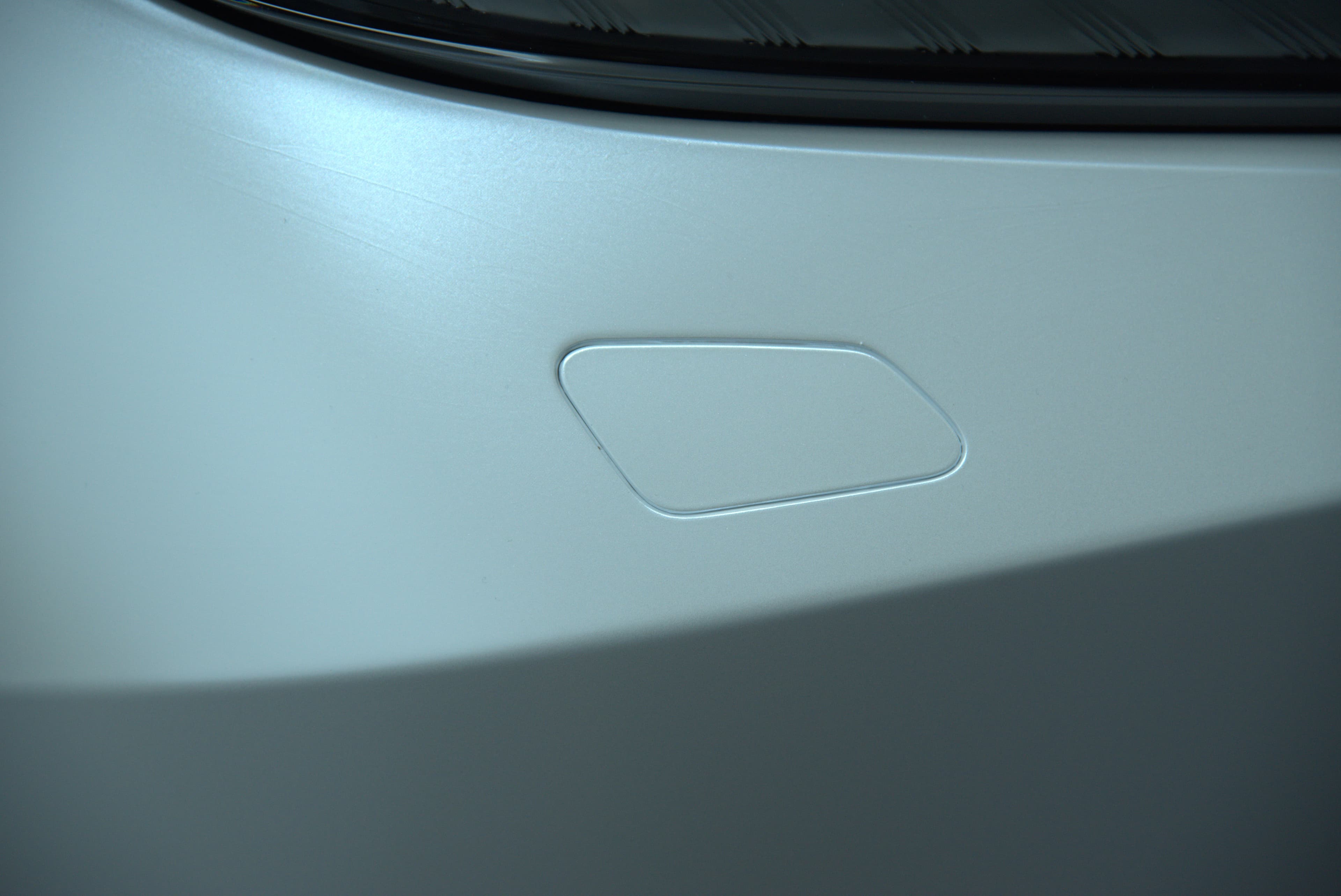 Leuxs LM500h 全車消光白 - 5