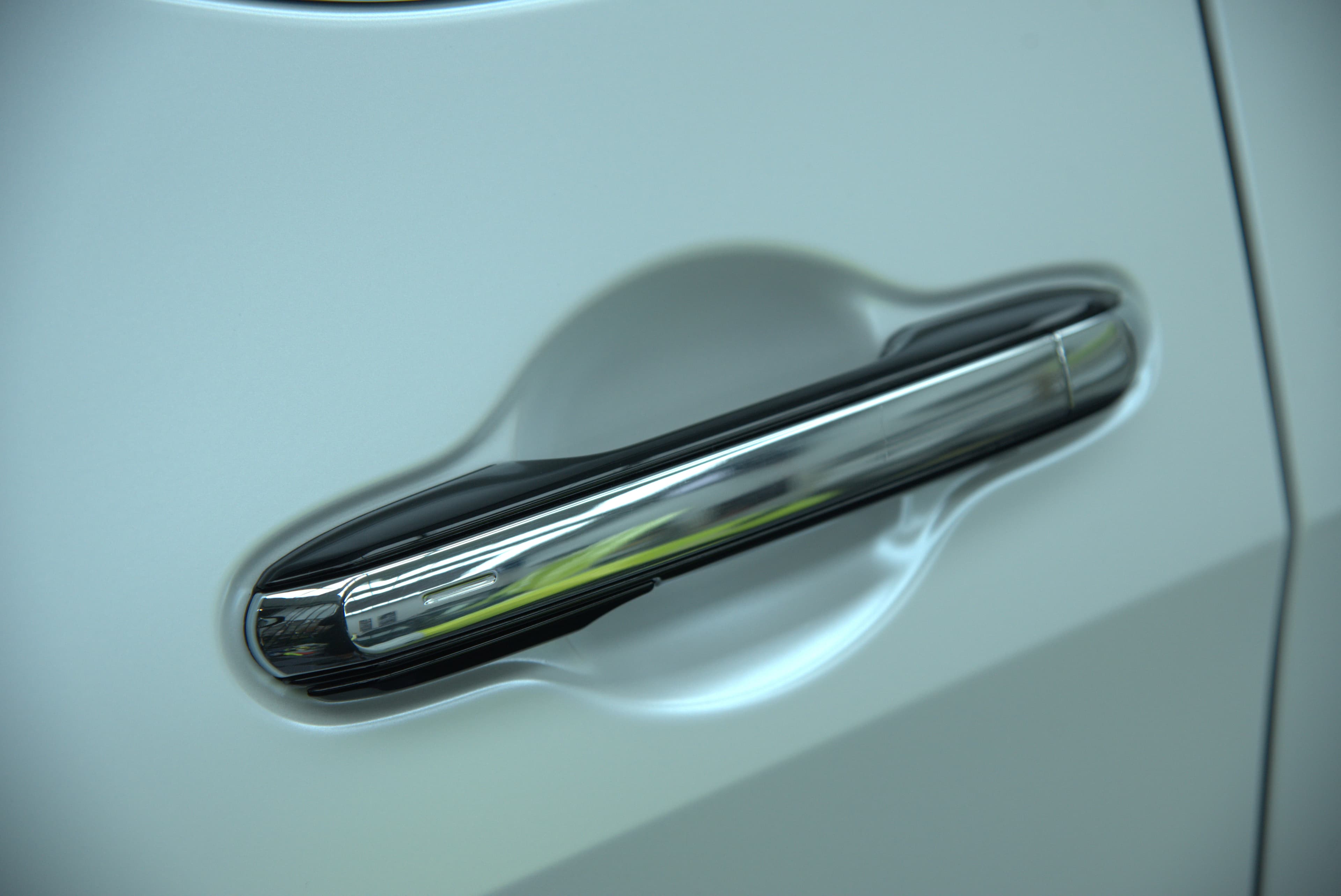 Leuxs LM500h 全車消光白 - 12