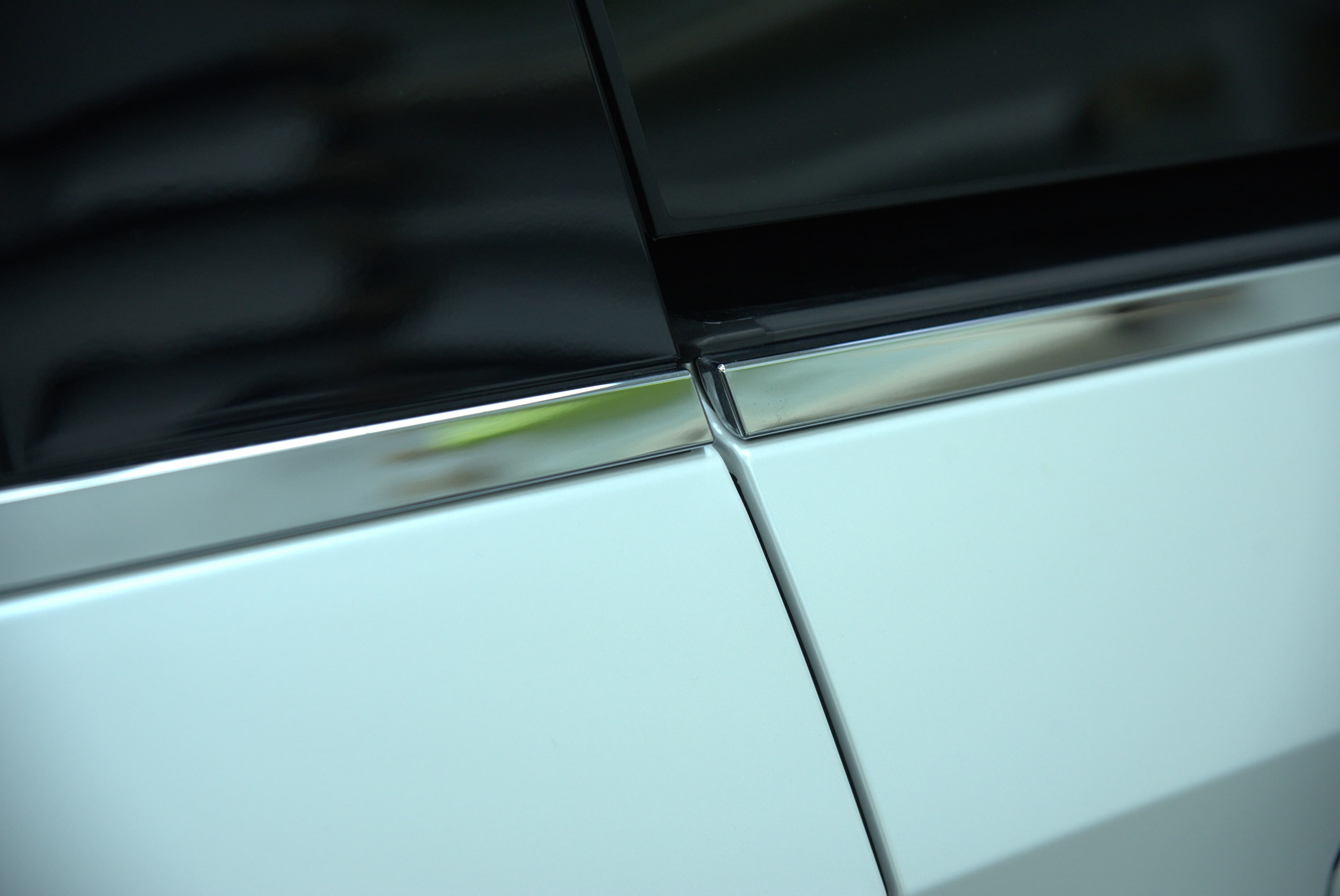 Leuxs LM500h 全車消光白 - 15