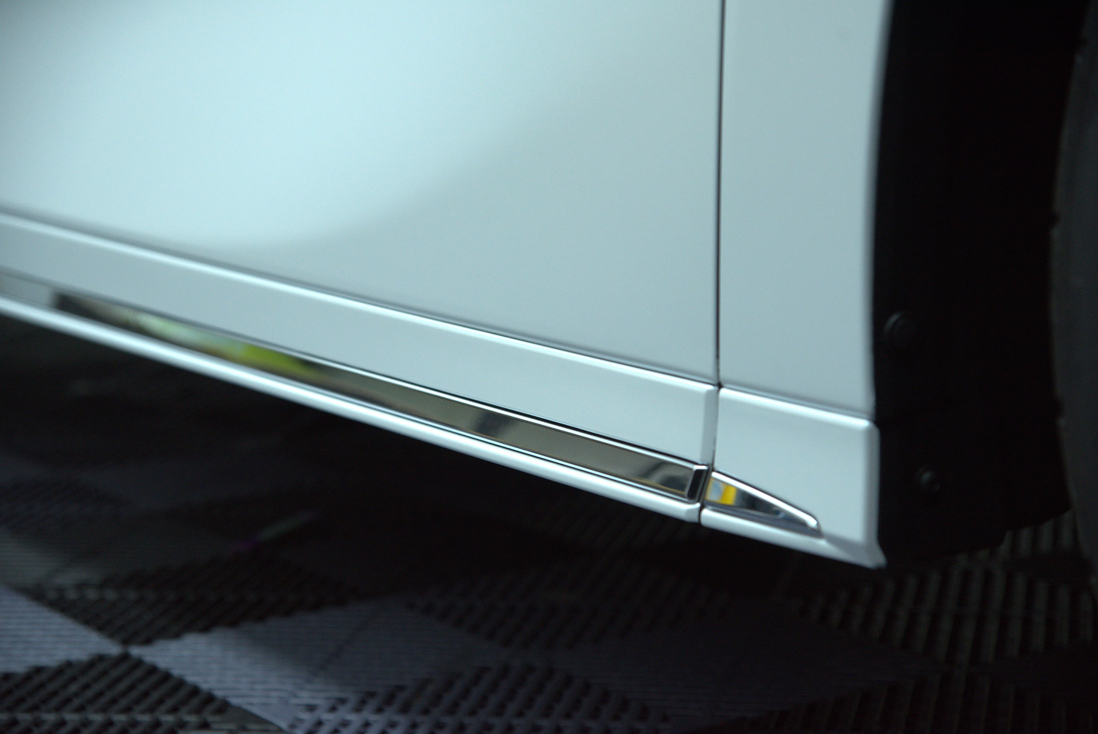 Leuxs LM500h 全車消光白 - 19