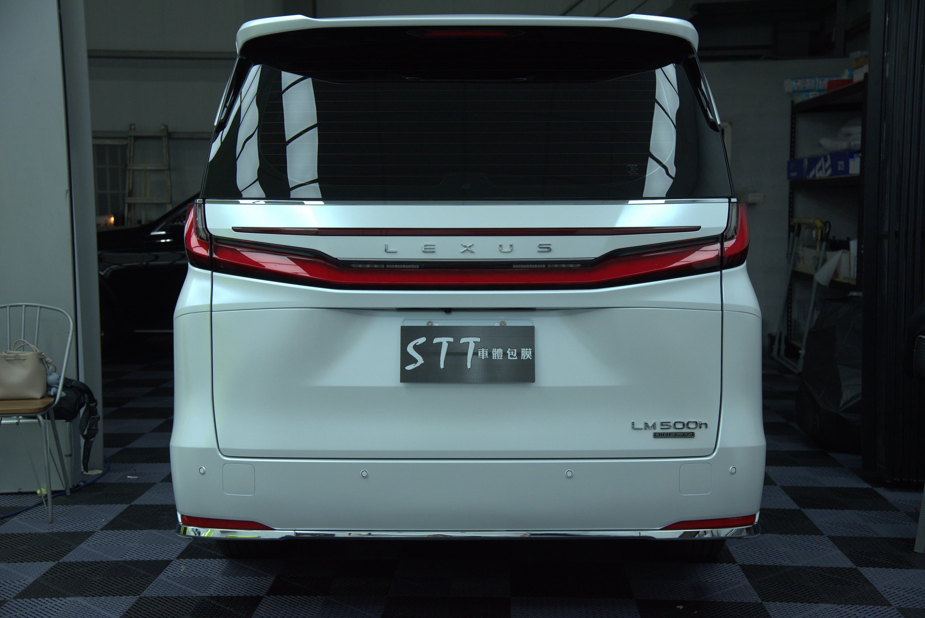 Leuxs LM500h 全車消光白 - 32