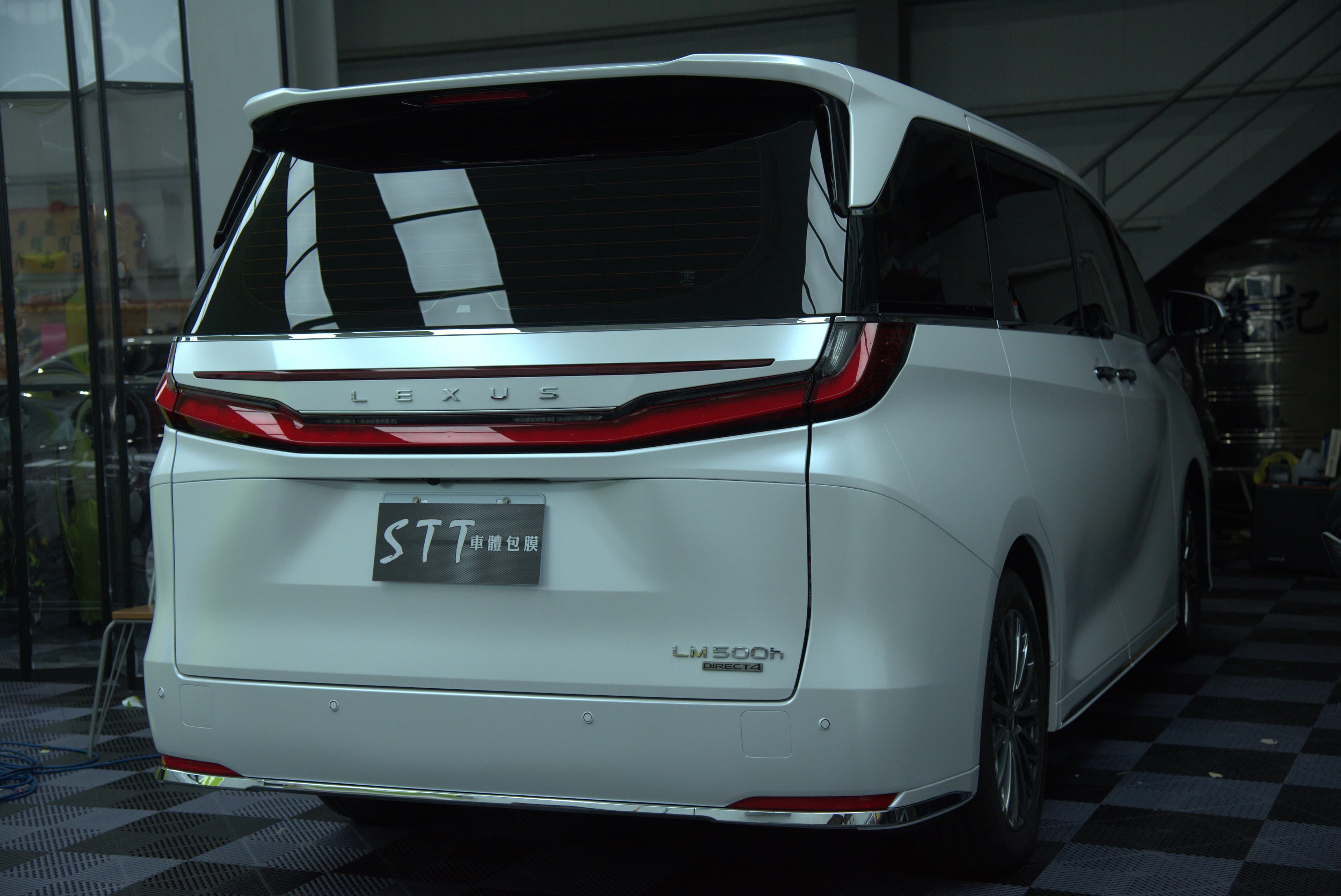 Leuxs LM500h 全車消光白 - 34