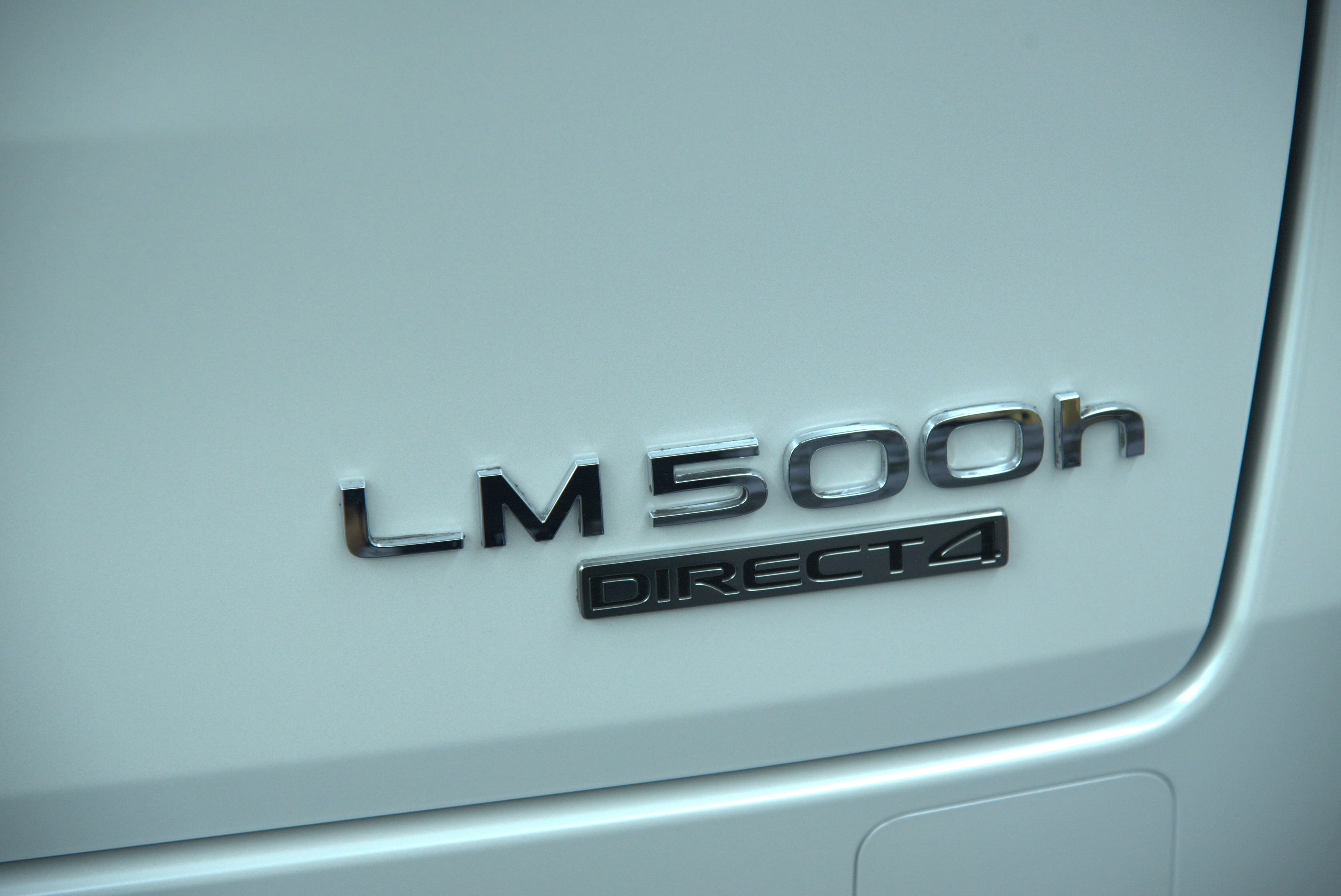 Leuxs LM500h 全車消光白 - 37