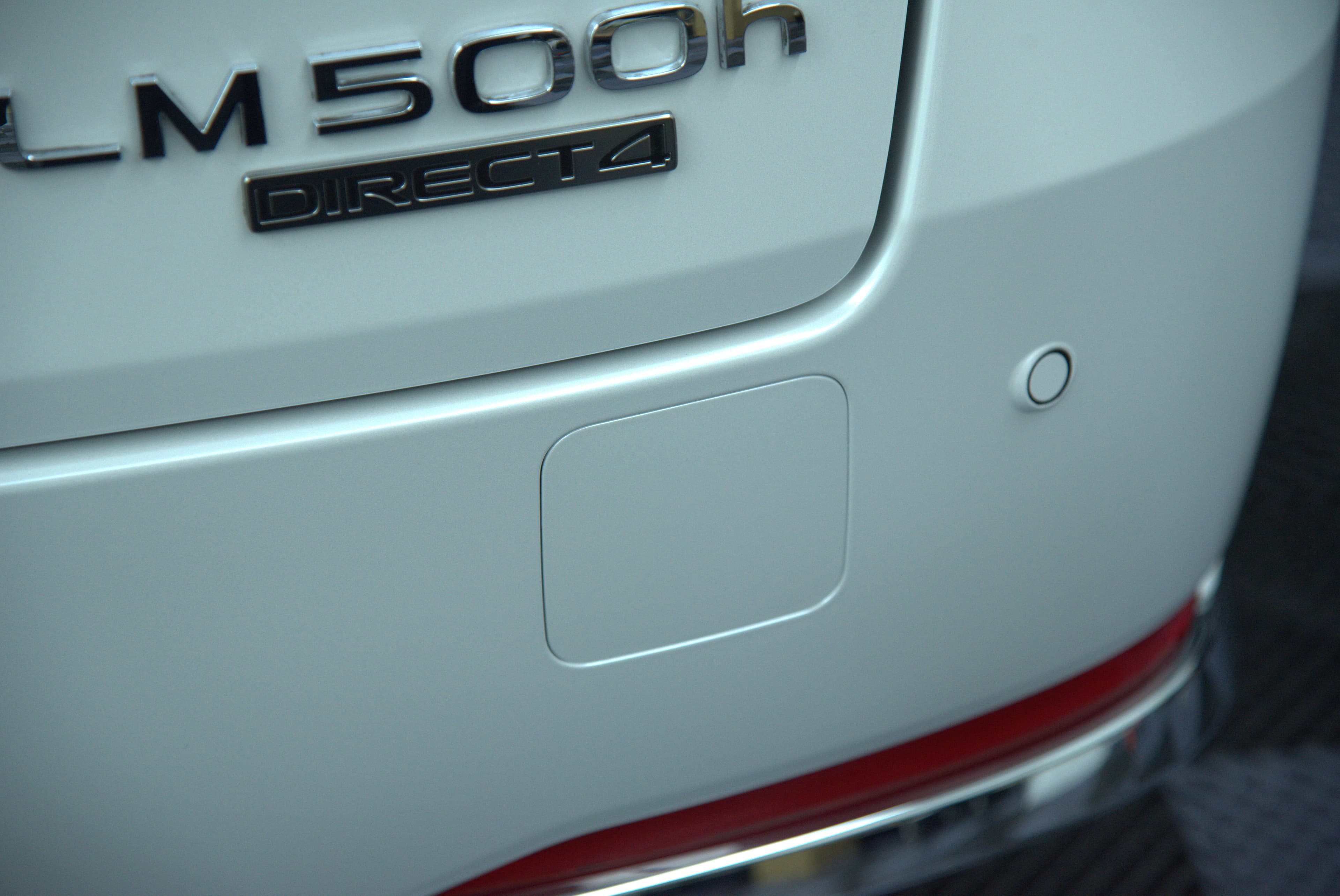 Leuxs LM500h 全車消光白 - 38