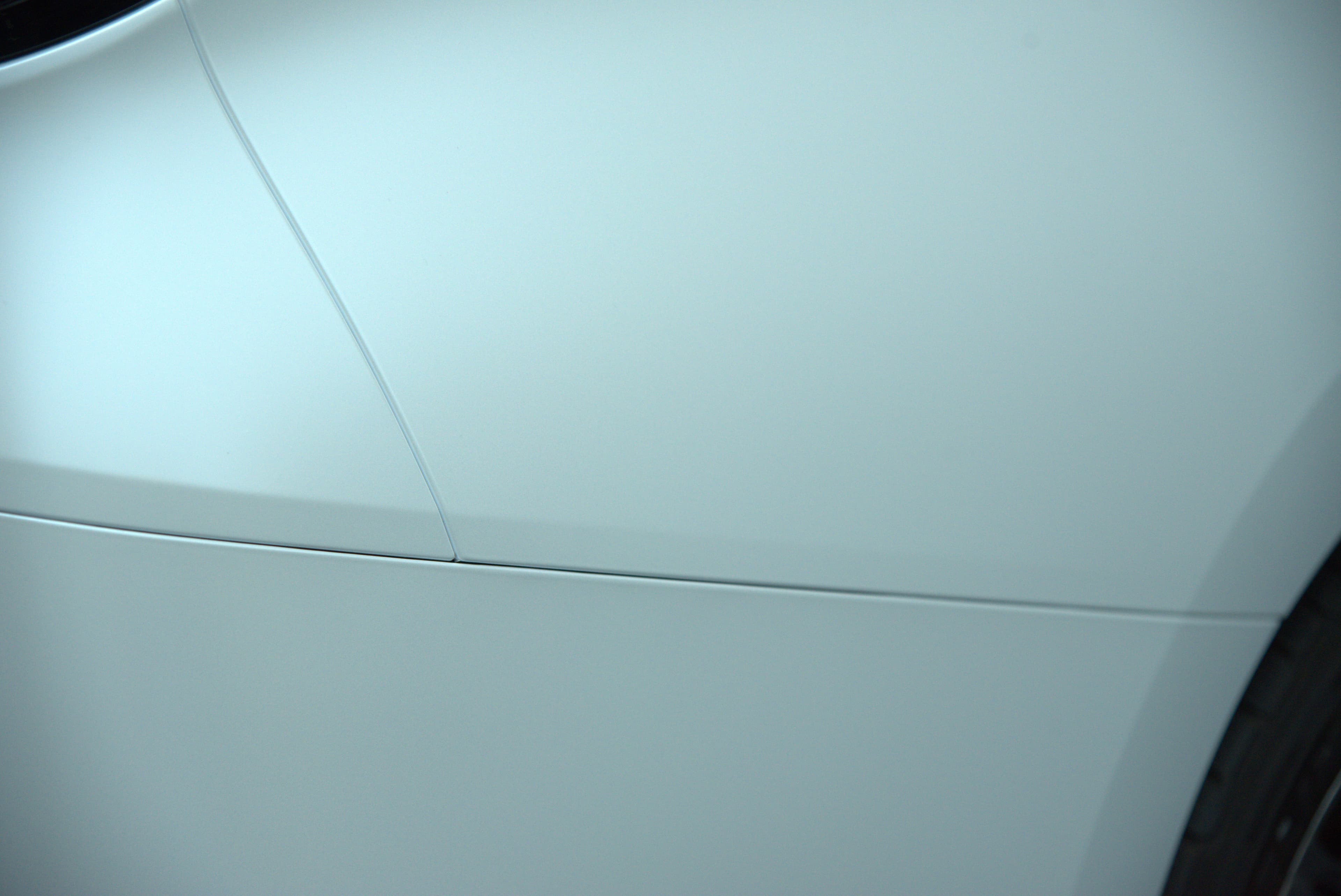 Leuxs LM500h 全車消光白 - 42