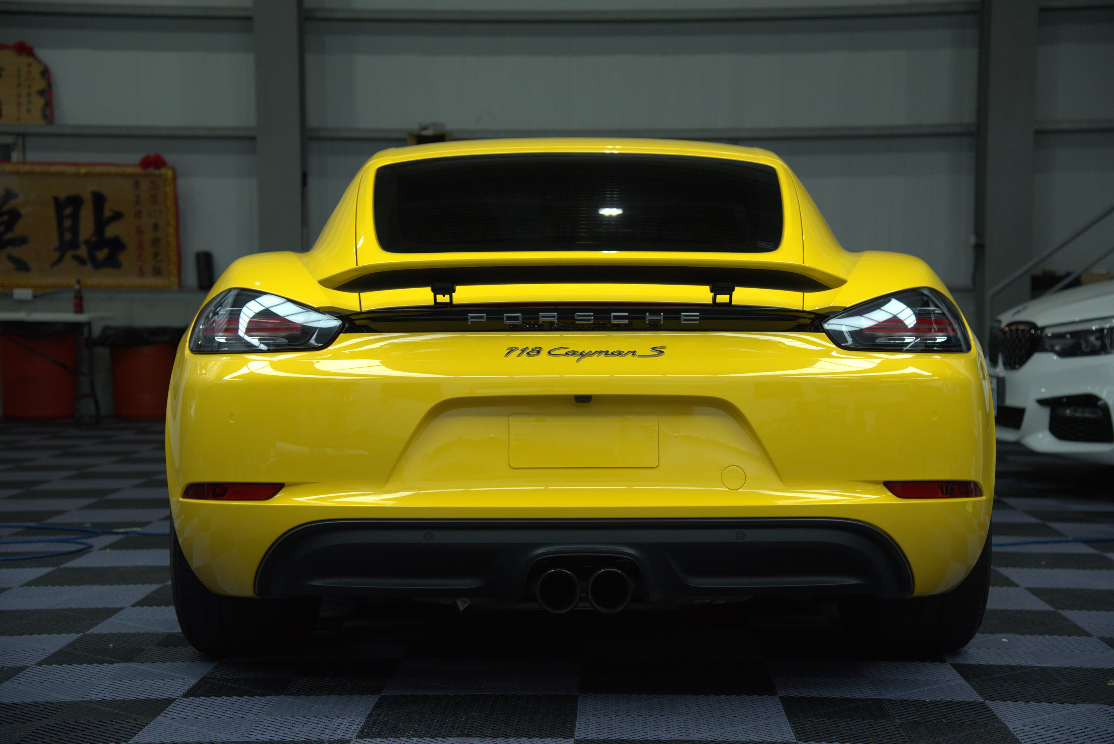 Porsche 718 Cayman S 全車改色 螢光黃 - 9