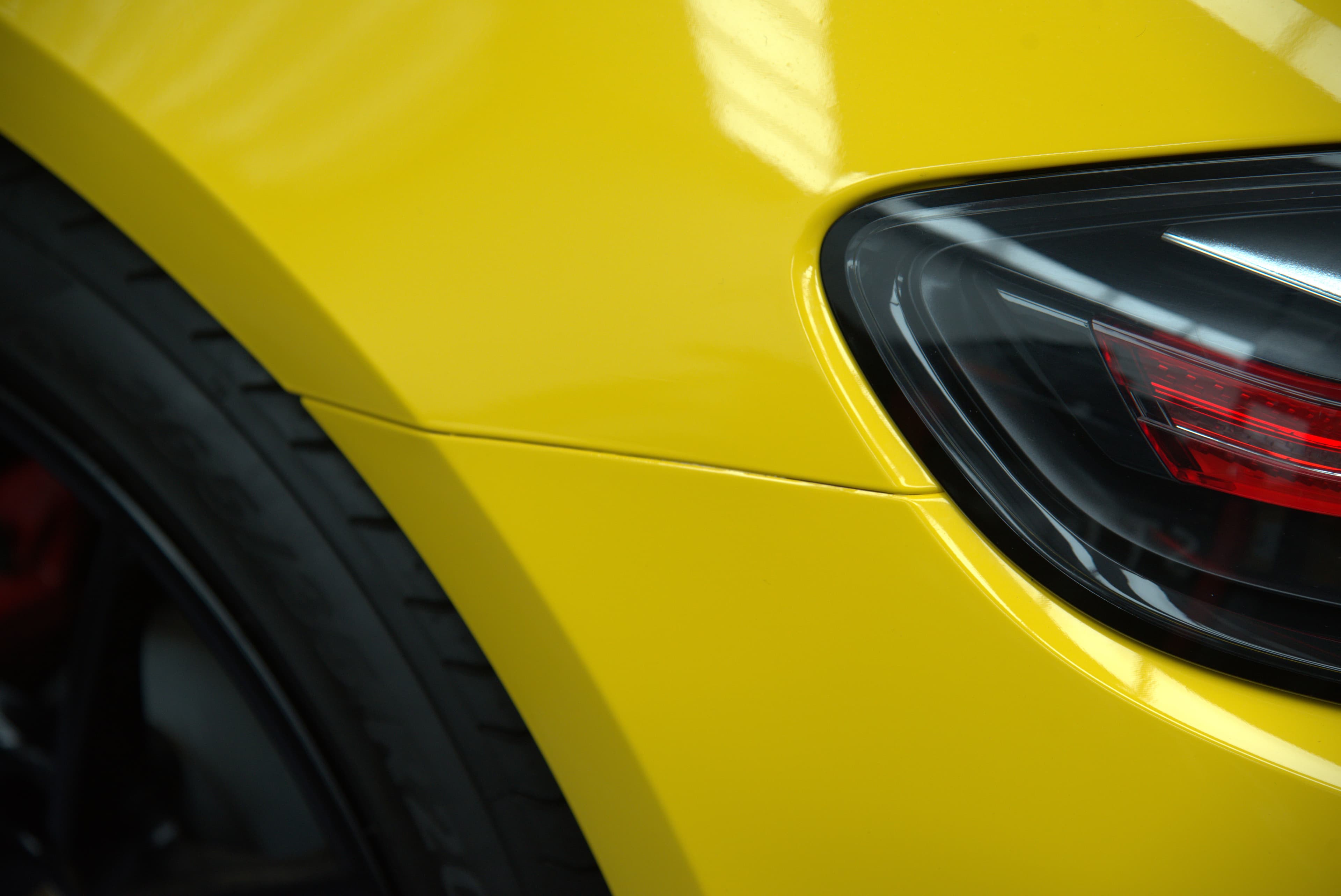 Porsche 718 Cayman S 全車改色 螢光黃 - 18