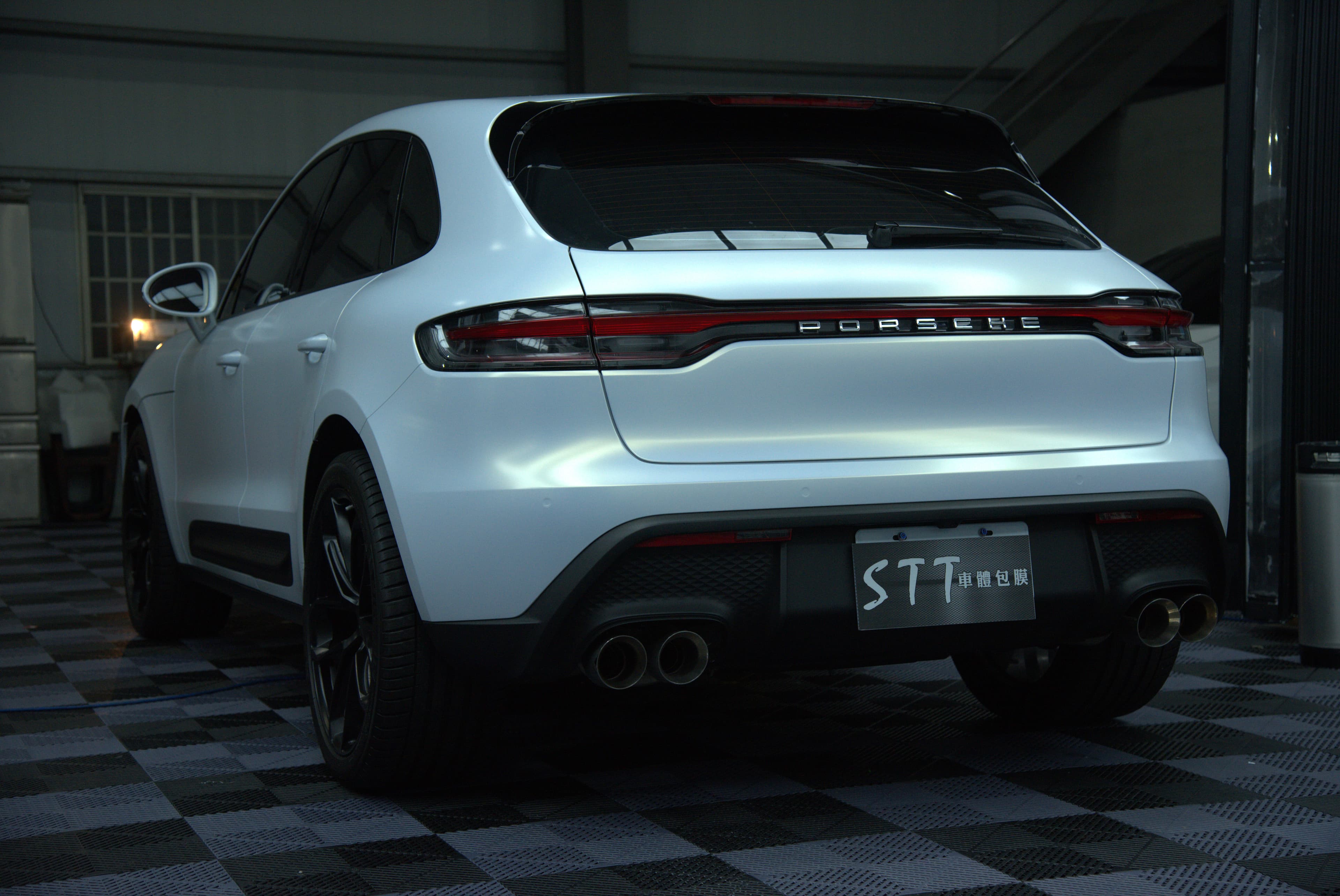 Porsche Macan 全車消光白 - 30