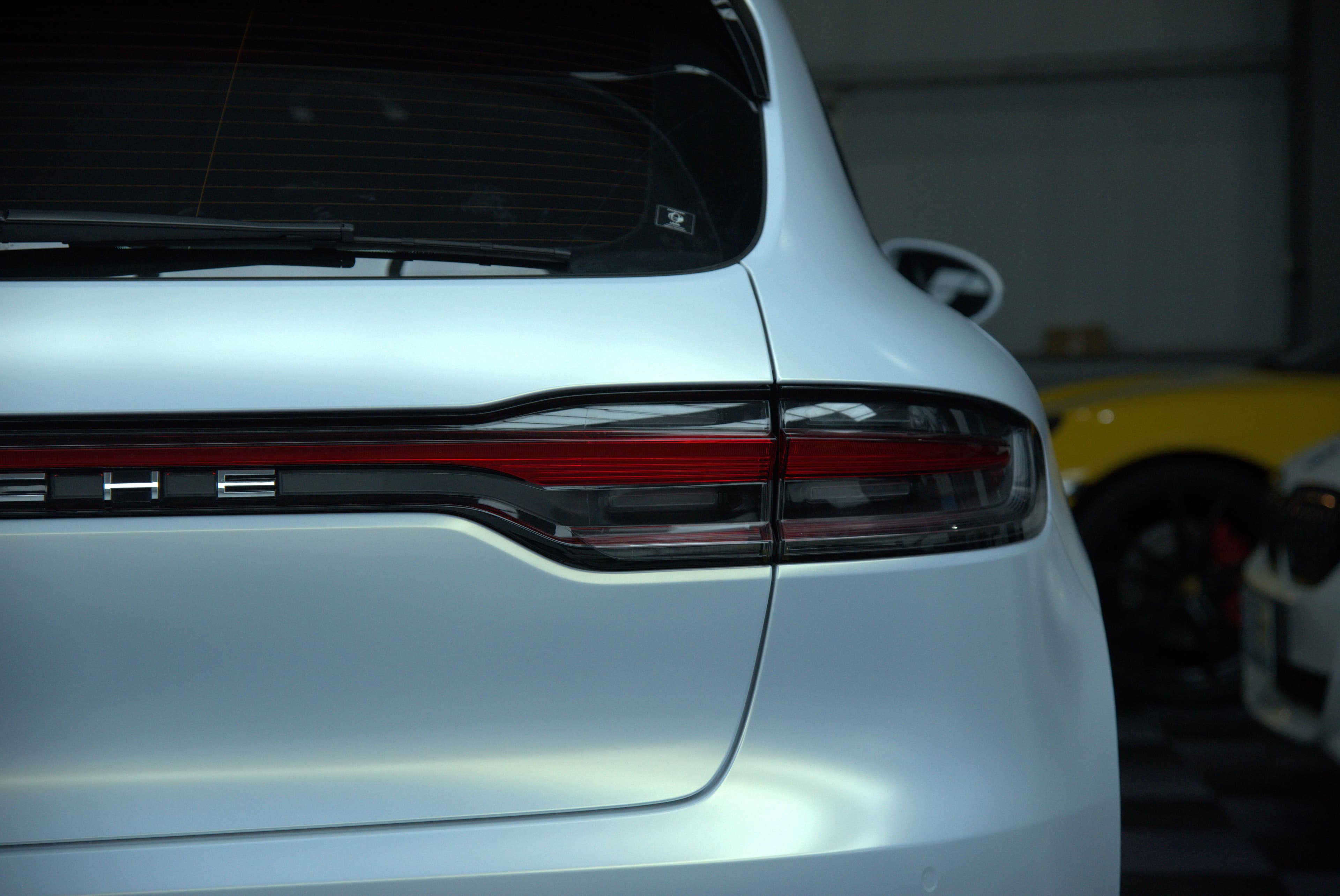 Porsche Macan 全車消光白 - 32