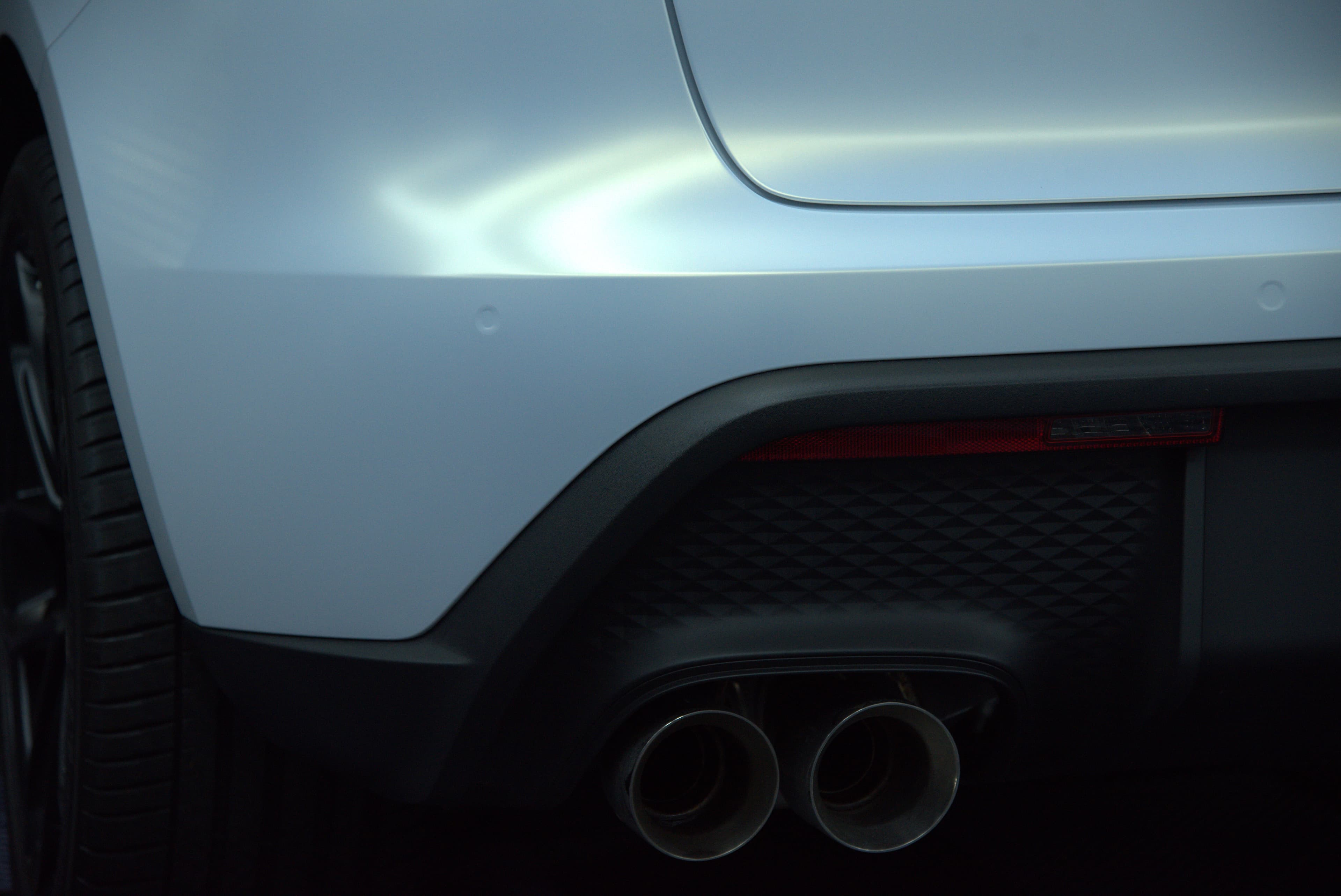 Porsche Macan 全車消光白 - 41