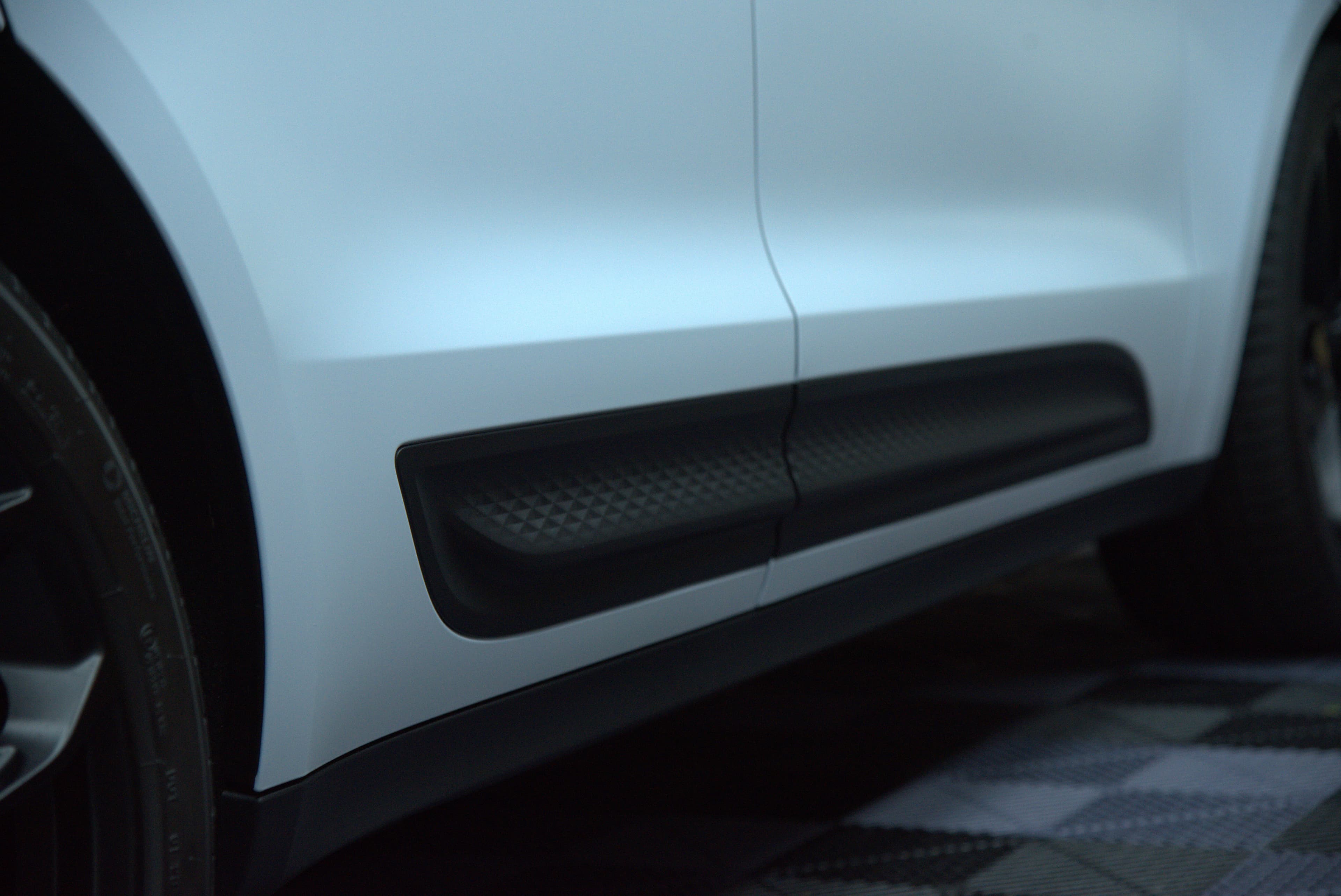 Porsche Macan 全車消光白 - 43